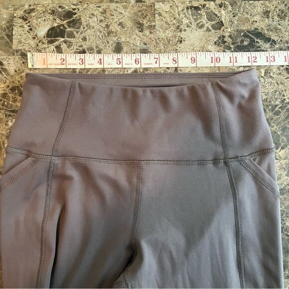 Juicy Couture Women's Legging with Pockets Size Small Color Plum Truffle​​​ - Picture 3 of 11